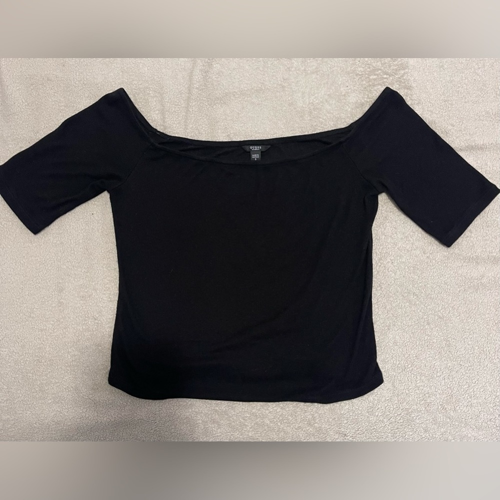 Guess off the shoulder crop top
